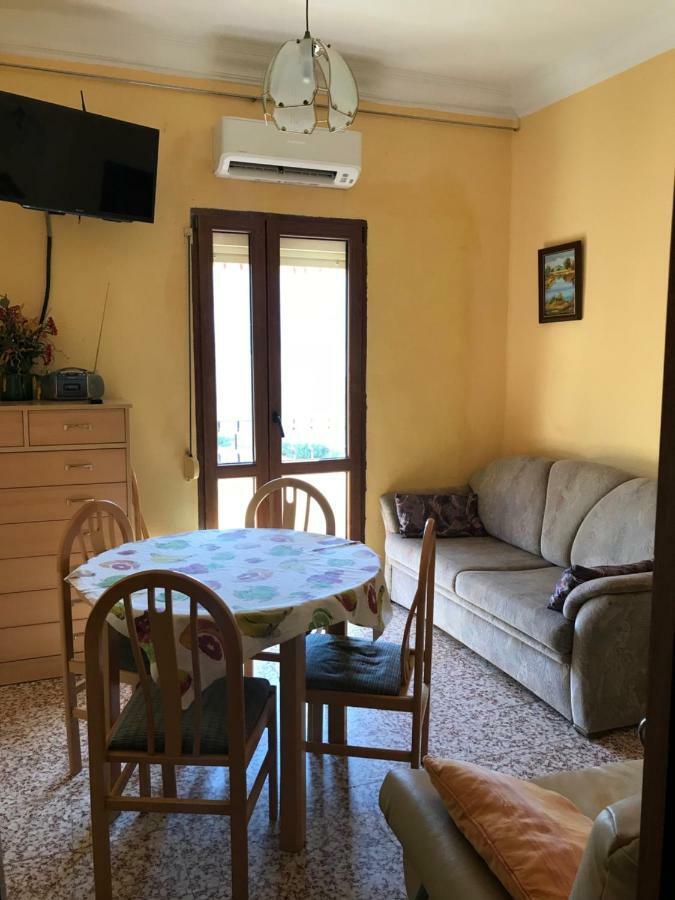 Alex Apartment บาเลนเซีย ภายนอก รูปภาพ
